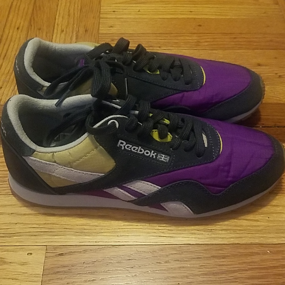 Reebok Sneakers